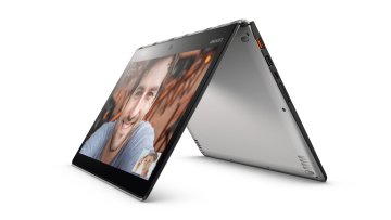 Lenovo Yoga 900 Convertibile 13.3" Intel i5 4GB 256GB