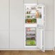 Bosch Serie 2 KIN85NFE0G frigorifero con congelatore Da incasso 249 L E Bianco 3